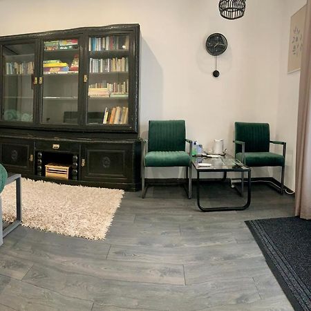Dimora Apartman Debrecen Ngoại thất bức ảnh