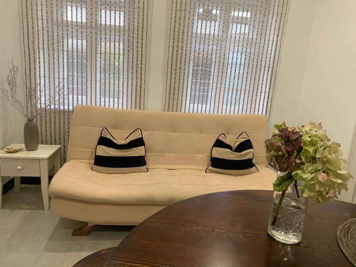 Dimora Apartman Debrecen Ngoại thất bức ảnh